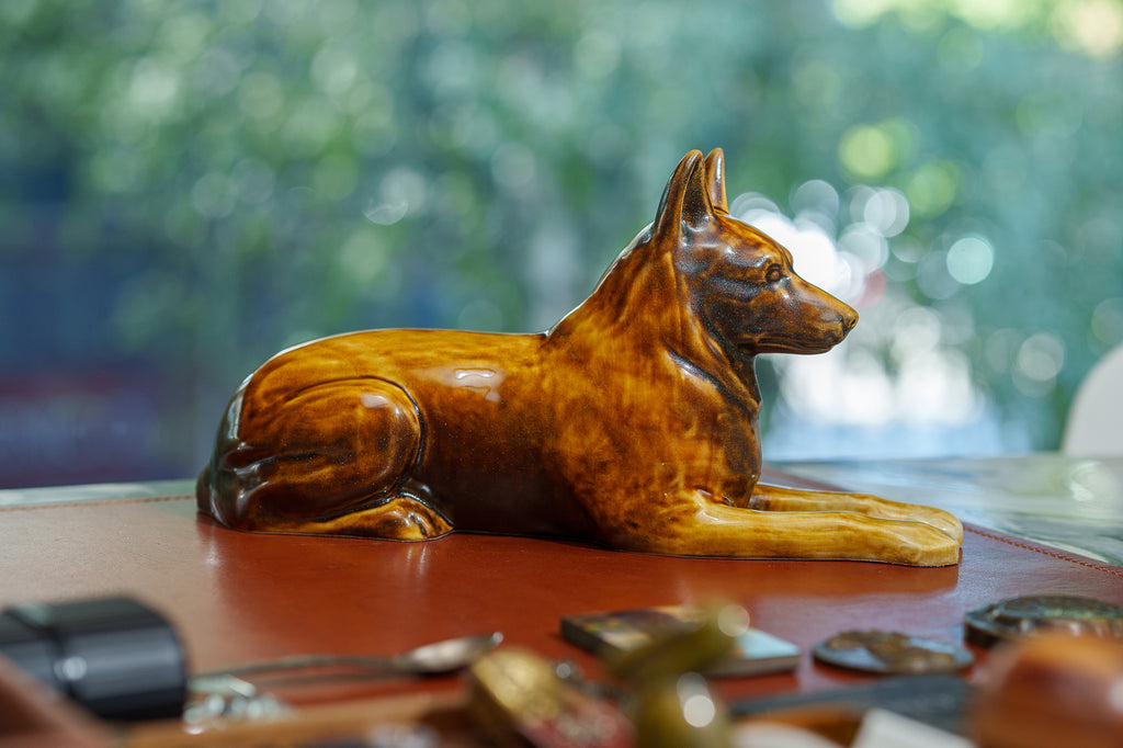 Urna per animali domestici Pastore Tedesco - Ruggine marrone | Urna in ceramica