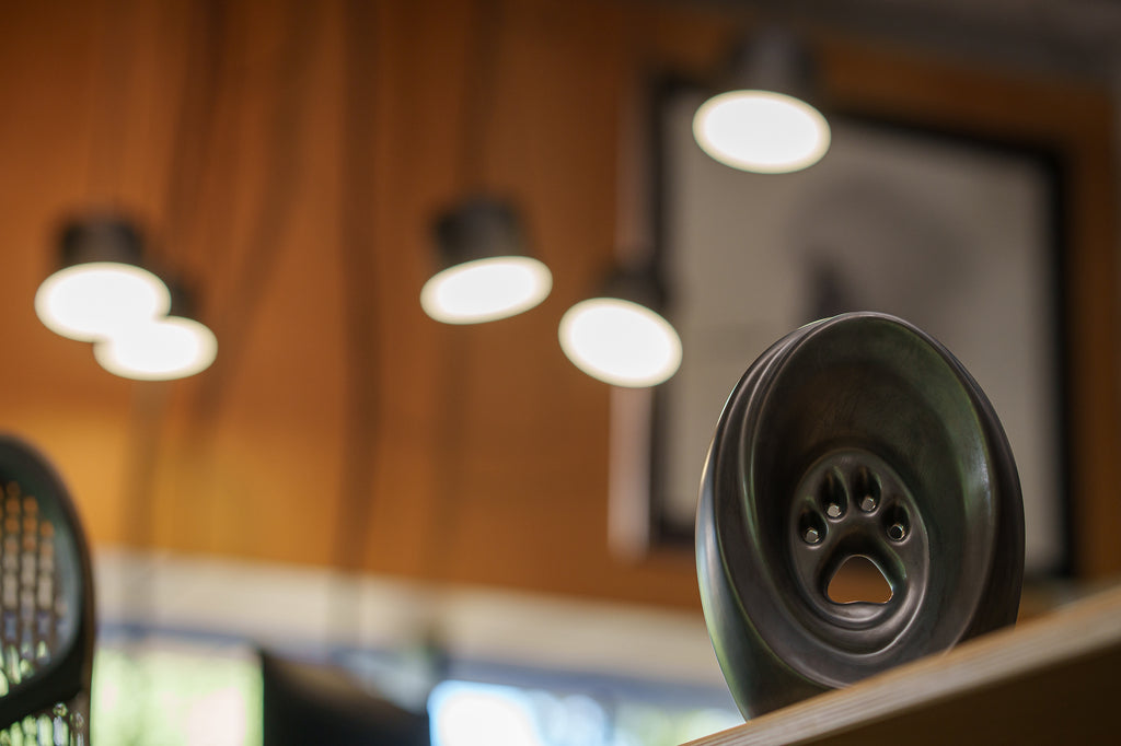 Paw Urna per Cani di grande taglia - Opaco Scuro | Ceramica | Artigianale