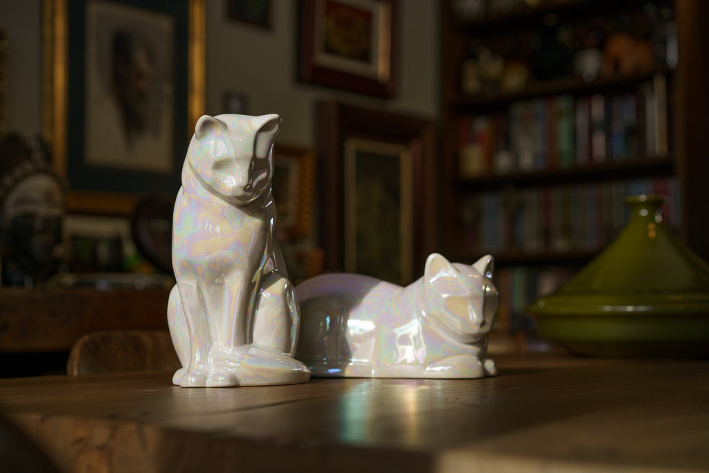 Neko Urna per Ceneri Animali - Bianco Perla | Ceramica | Artigianale